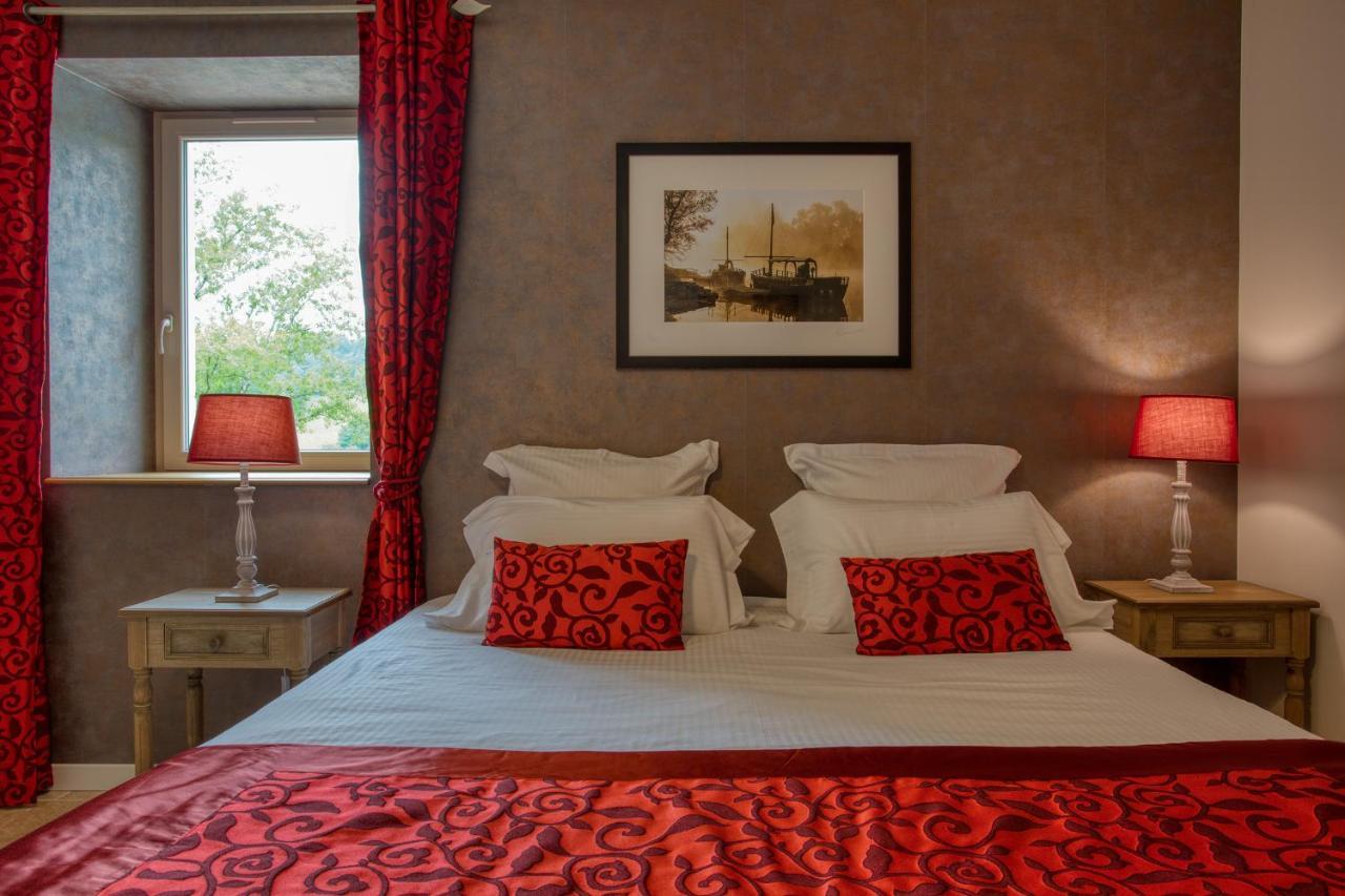 Domaine Des Pierres Blanches - Chambres D'Hotes Carlux Εξωτερικό φωτογραφία